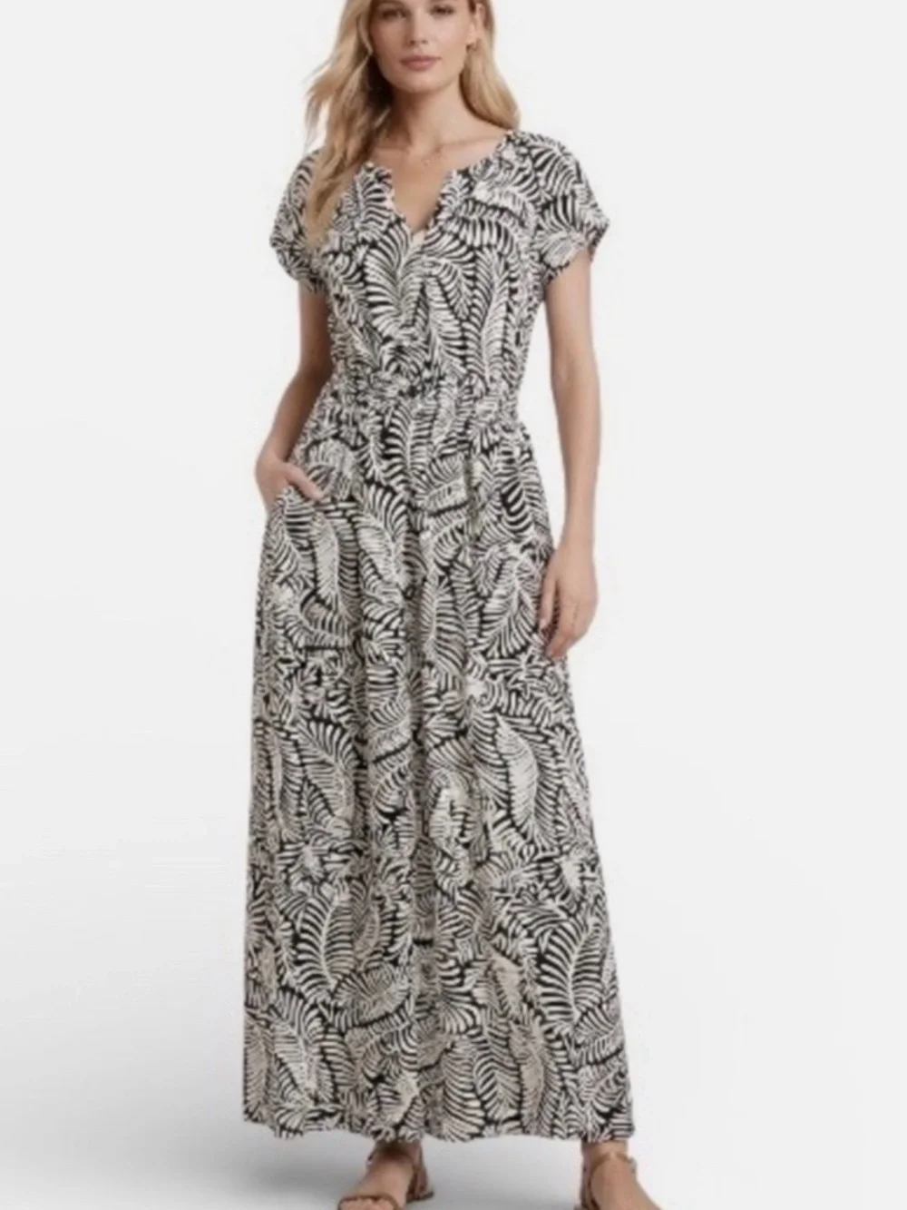 silver sequin dress midi AKIRA Life Of The Party In The STAND Color  Red Carrie Underwood and Stylists Color:PERIWINKLE